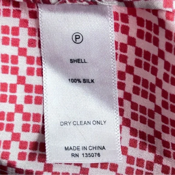 C. Wonder Women's 100% Silk  Pink Geometric Lightweight Button Down Blouse - Picture 7 of 9